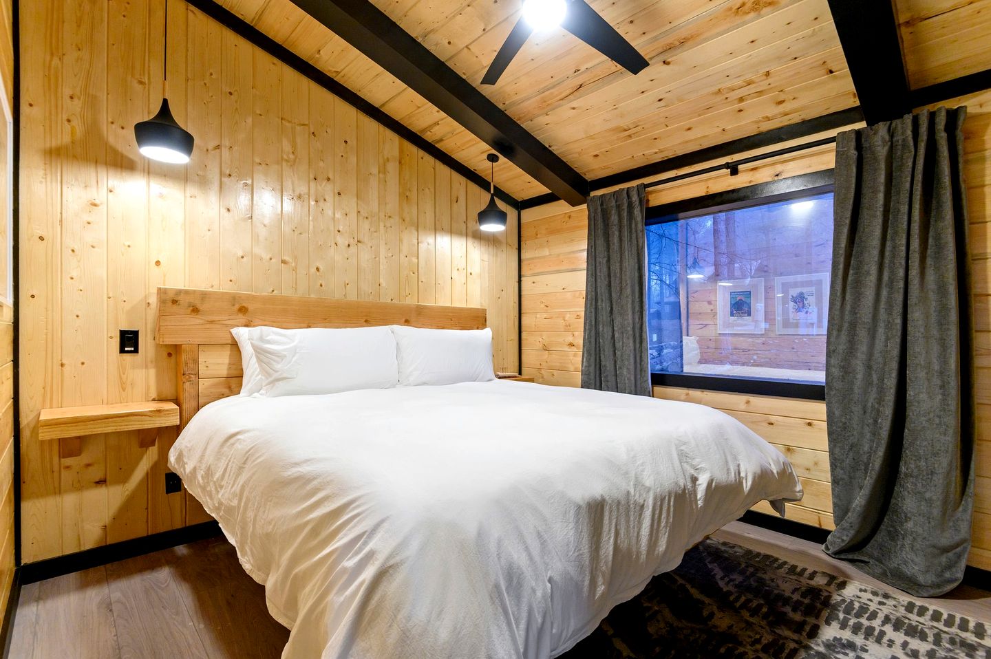 Garage Loft • King + Bunks • Budget Friendly near Beavers Bend National Park