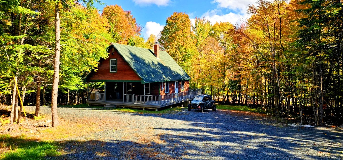 Embrace Nature in this Enchanting Cabin in Beaver Cove, Maine