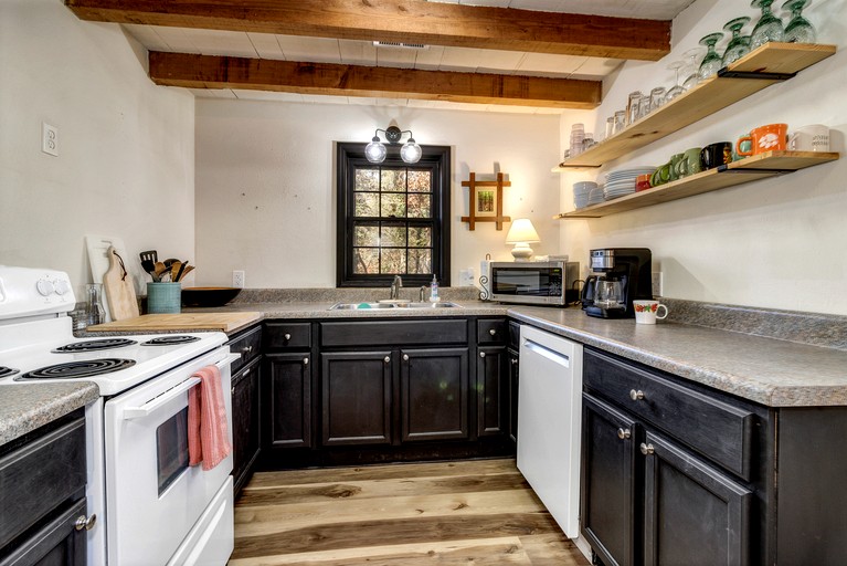 Cabins (United States of America, Black Mountain, North Carolina)