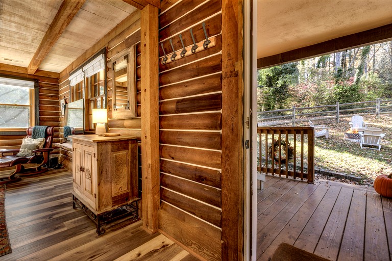 Cabins (United States of America, Black Mountain, North Carolina)