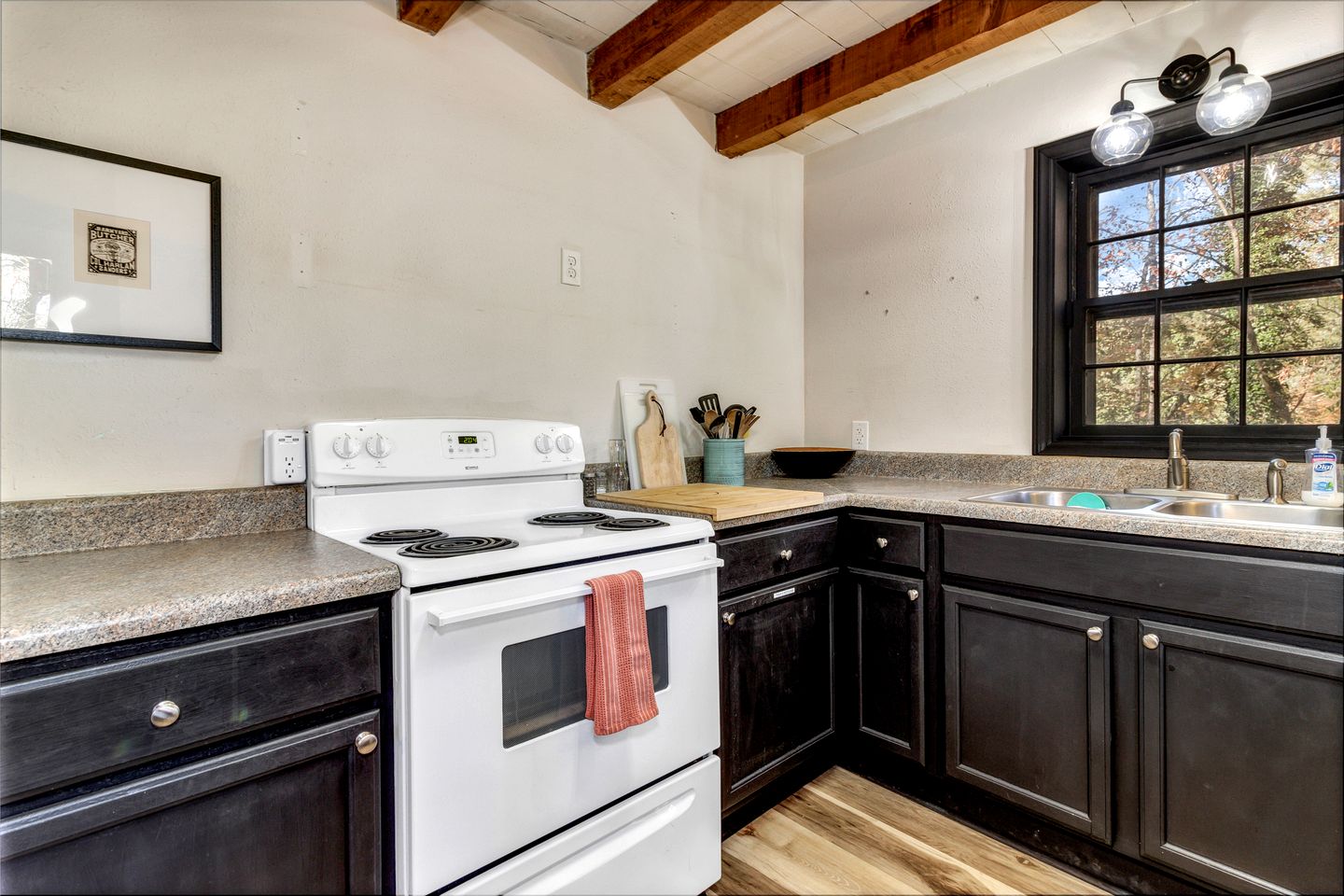 Cozy Mountain Cabin with Fire Pit and Forest Views near Downtown Black Mountain, NC