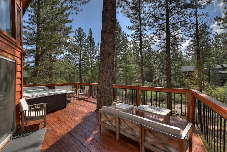 Cabins (United States of America, Big Bear, California)