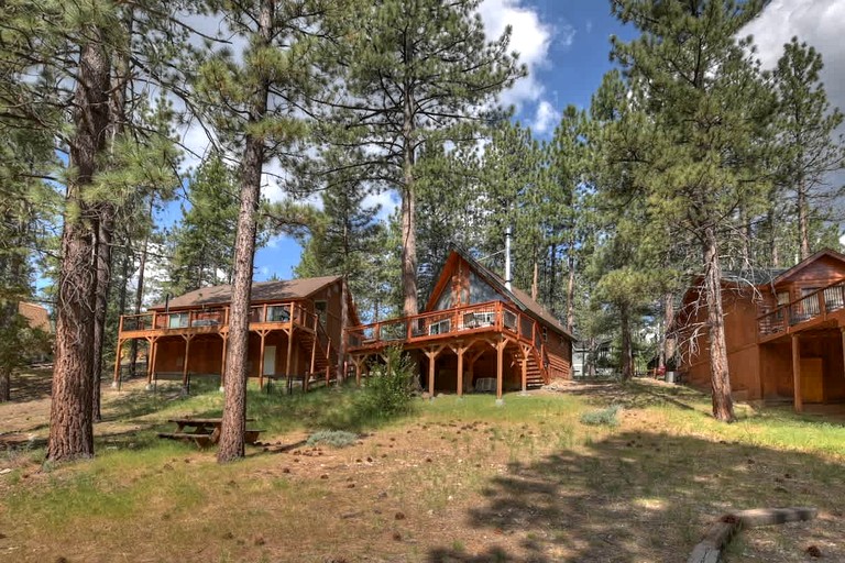 Cabins (United States of America, Big Bear, California)