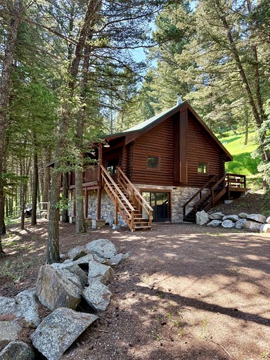 Cabins (United States of America, McAllister, Montana)