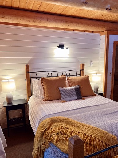 Cabins (United States of America, McAllister, Montana)