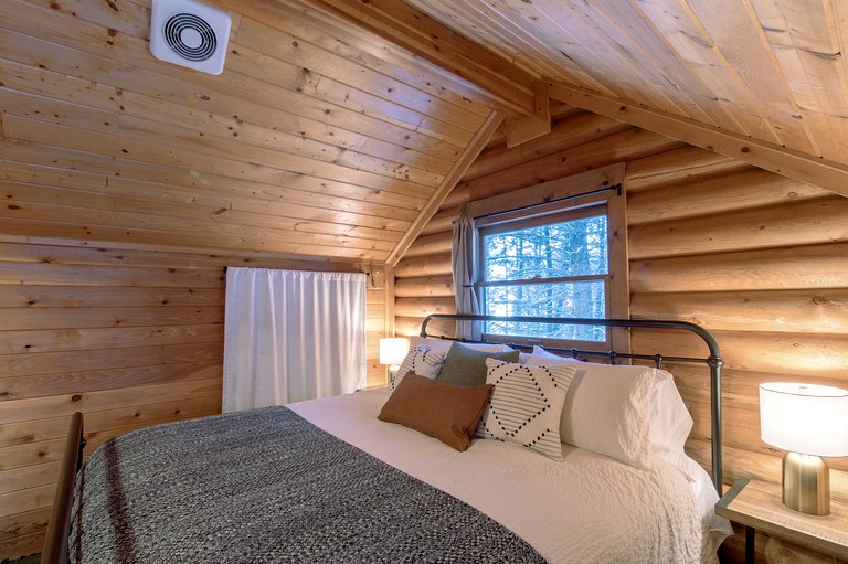 Cabins (United States of America, McAllister, Montana)