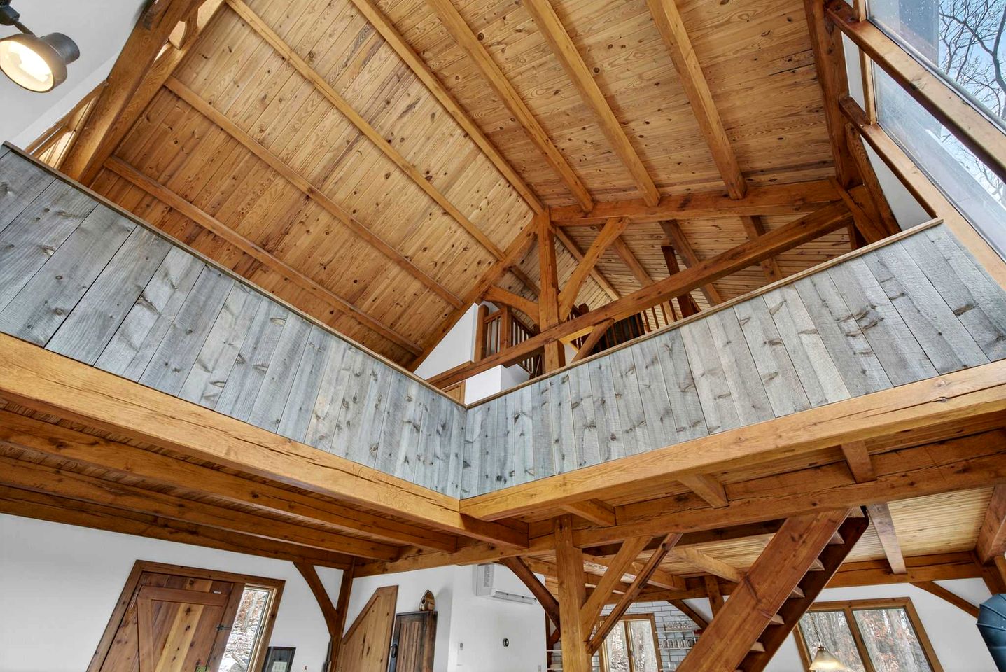 Charming Post-and-Beam Mountain Cabin with Hot Tub Near Berkeley Springs | Great Cacapon, WV