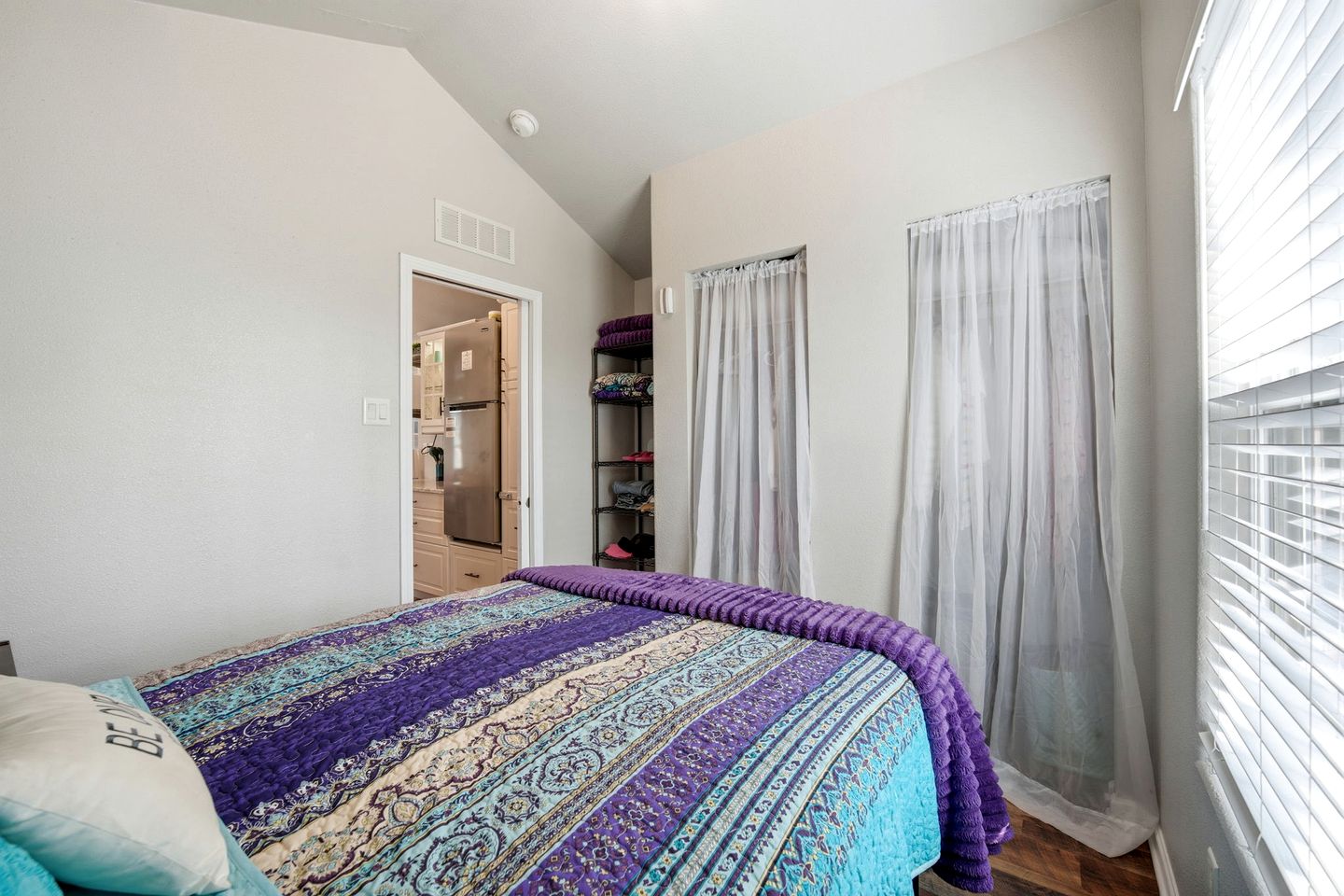 Cozy, Pet Friendly Cottage with Gorgeous Outdoor Space for a Weekend Getaway to New Braunfels, Texas