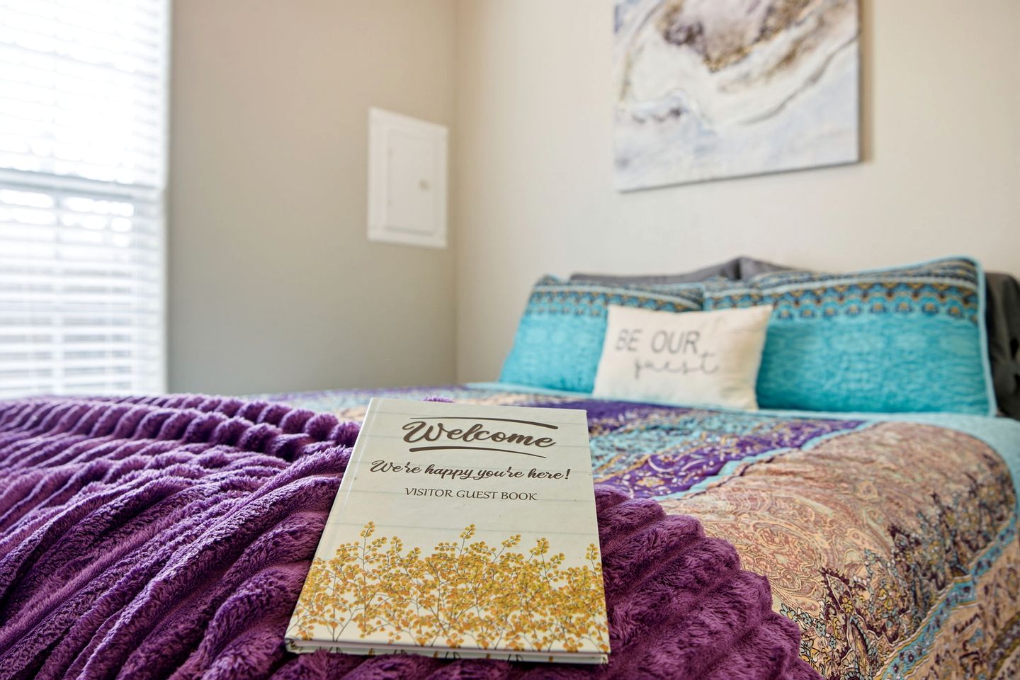 Cozy, Pet Friendly Cottage with Gorgeous Outdoor Space for a Weekend Getaway to New Braunfels, Texas