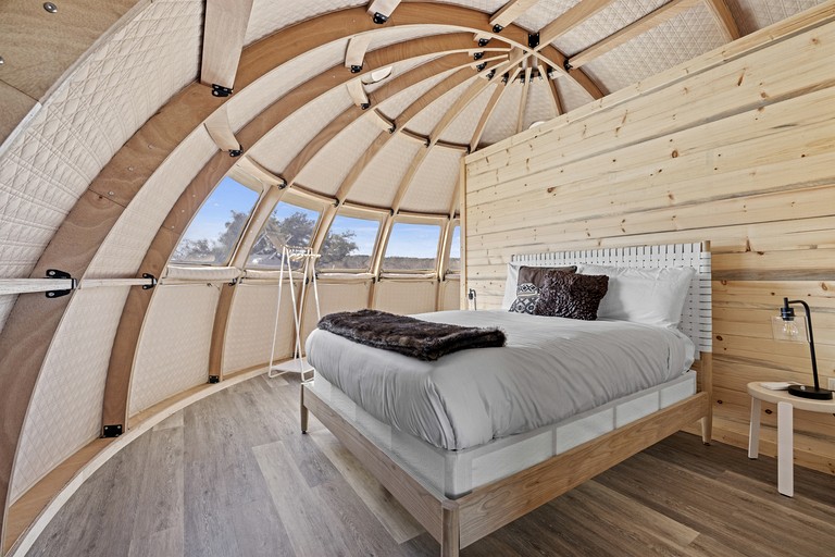 Pods (United States of America, Fredericksburg, Texas)