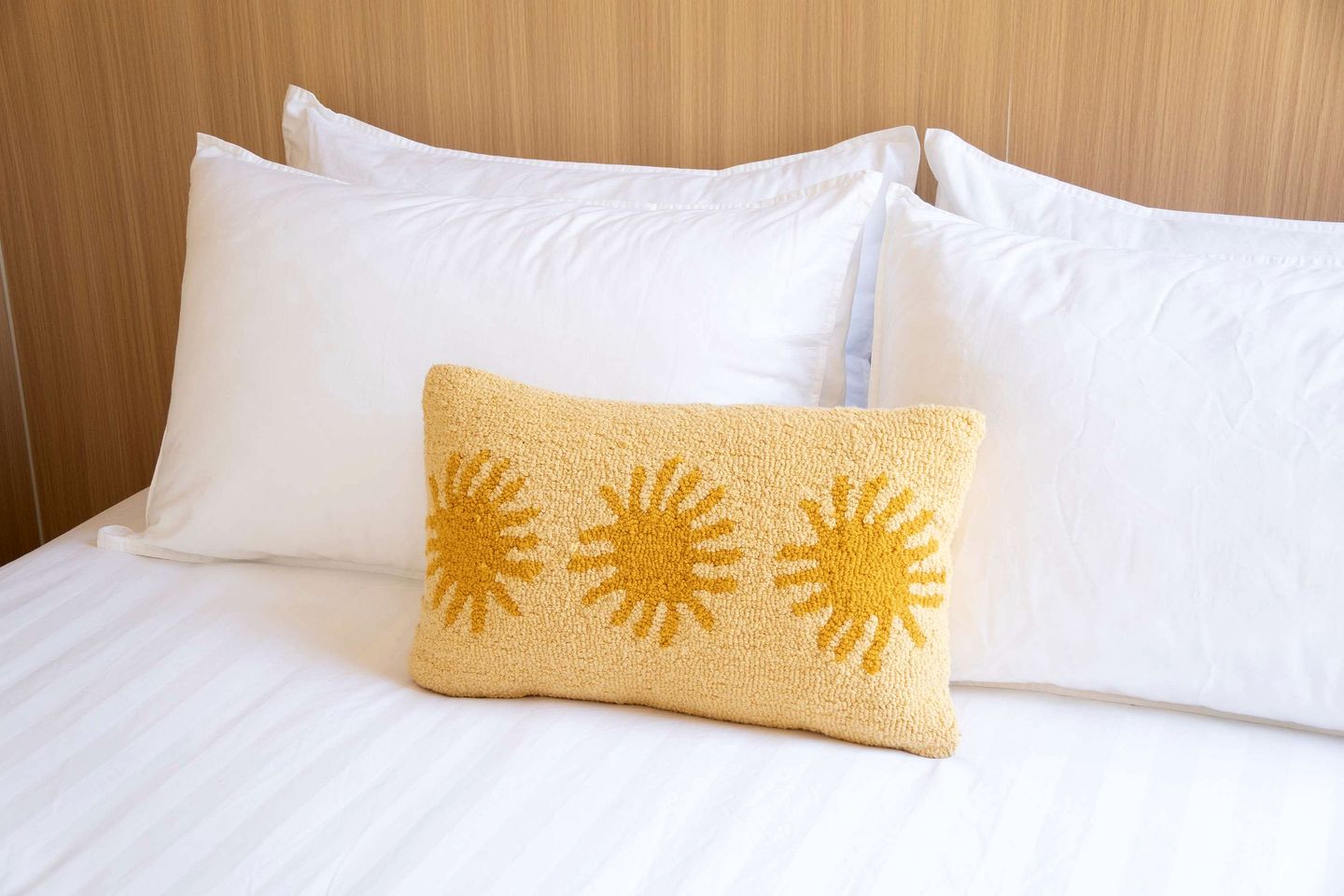 Cozy Pet-Friendly Tiny House with Bushland Wildlife Escape near Fraser Island, Fraser Coast Queensland