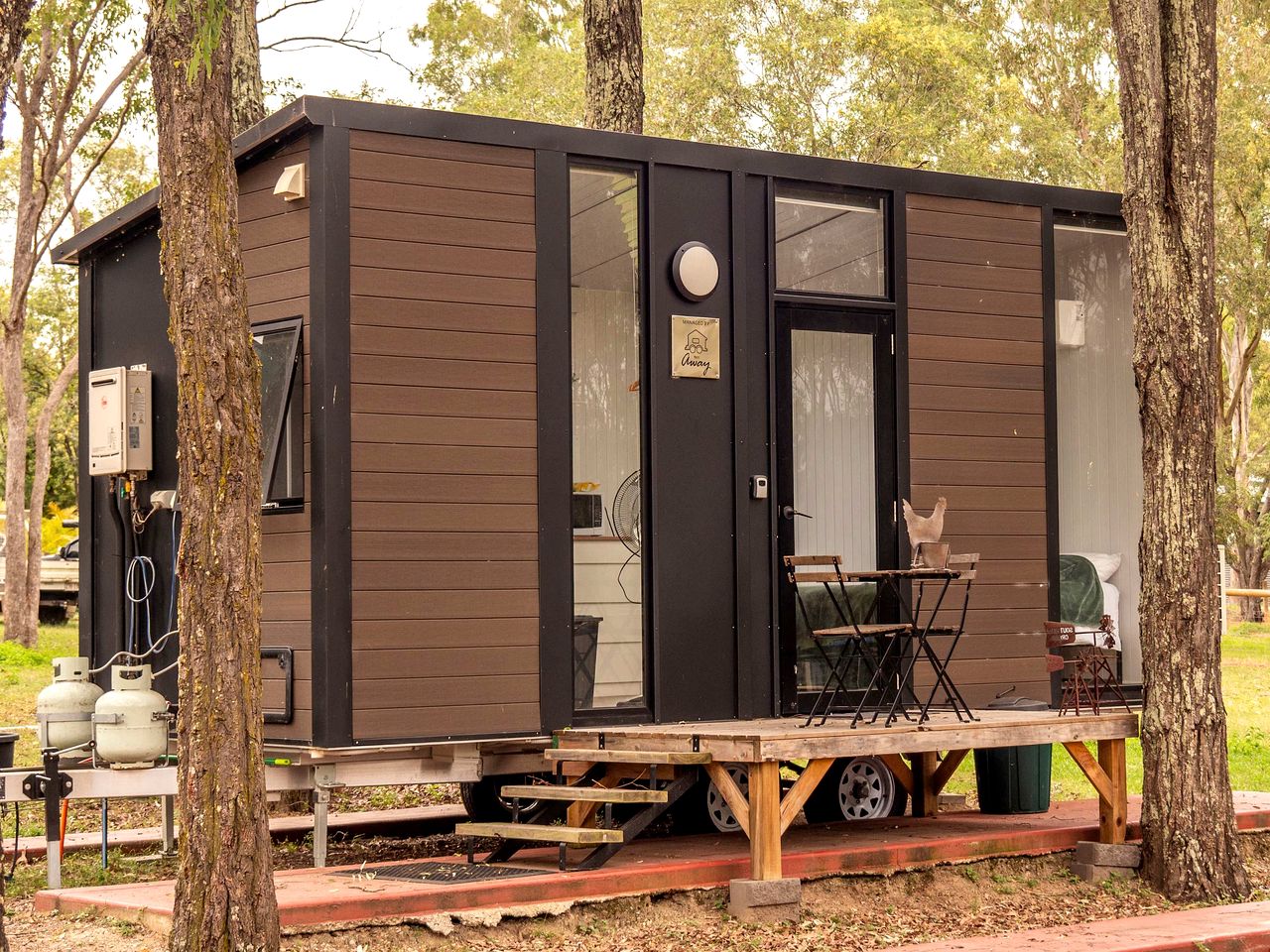 Cozy Pet-Friendly Tiny House with Barbecue and Firepit in Queensland, Australia