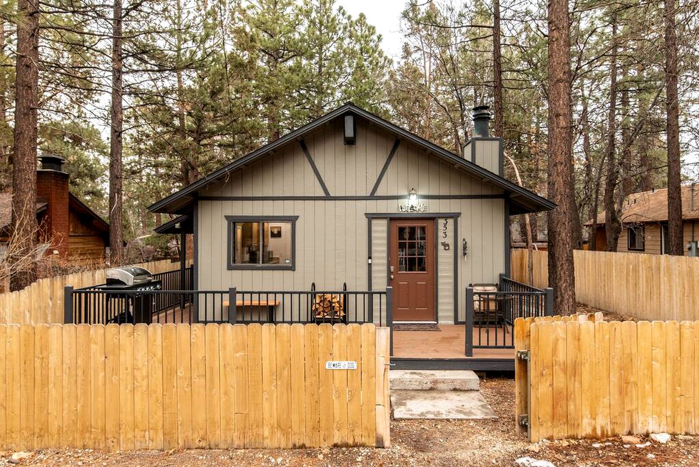 Your Mountain Oasis: Cabin with Hot Tub in Sugarloaf, California