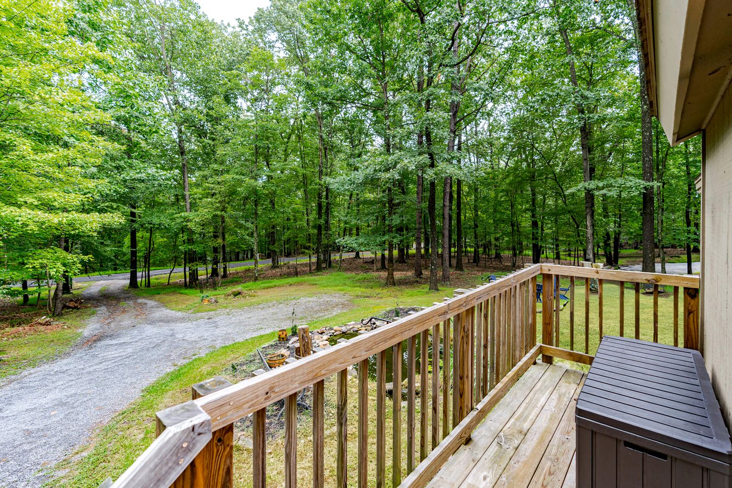 Cozy Rental near Berkeley Springs with Lake Access and Hot Tub