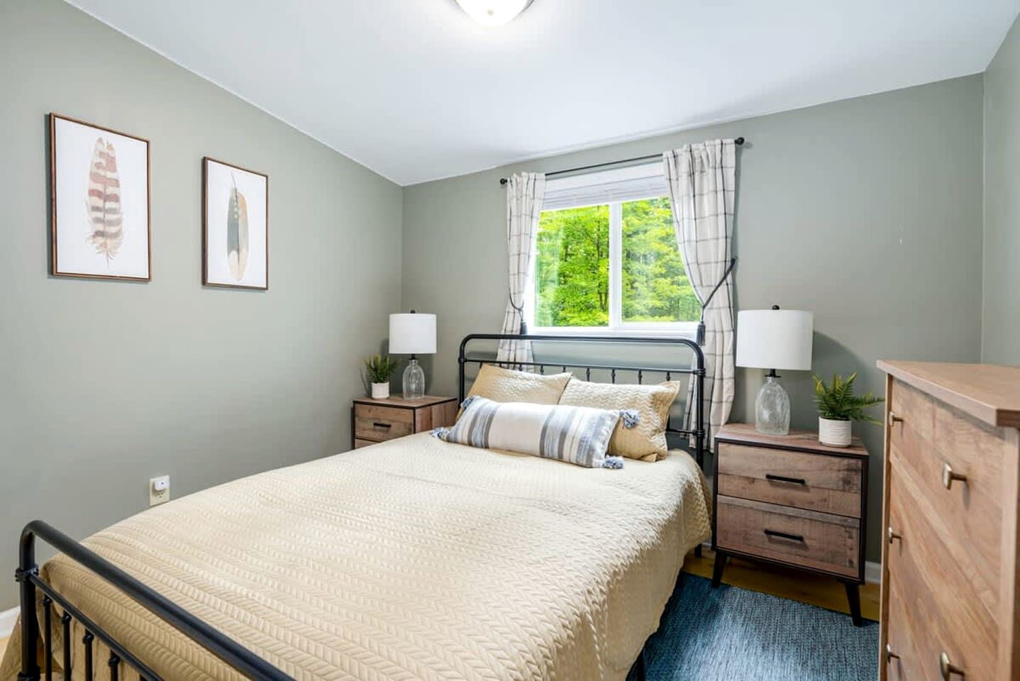 Cozy Rental near Berkeley Springs with Lake Access and Hot Tub