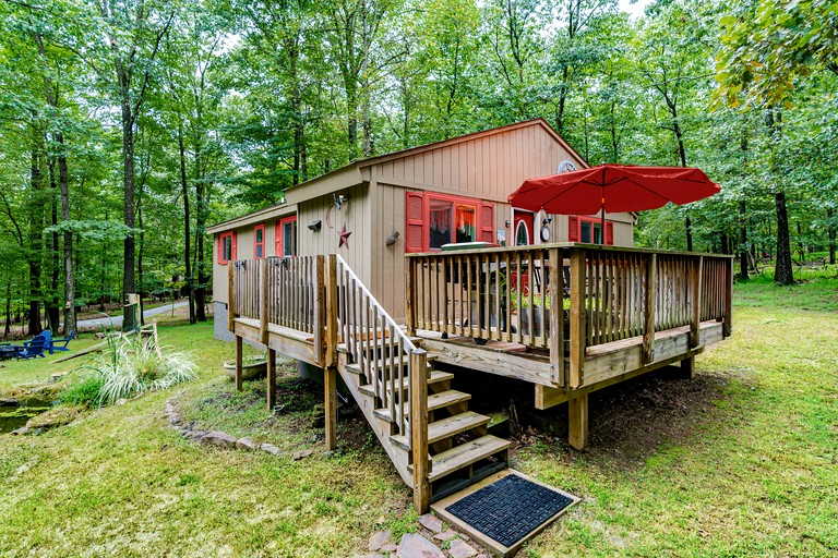 Cabins (United States of America, Hedgesville, West Virginia)