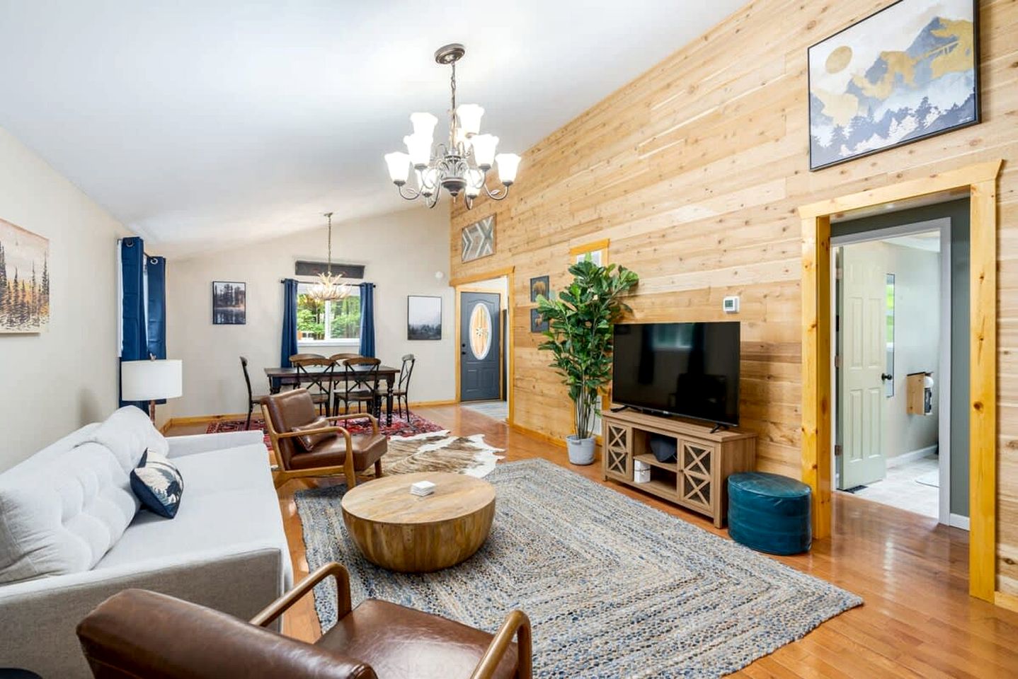 Cozy Rental near Berkeley Springs with Lake Access and Hot Tub
