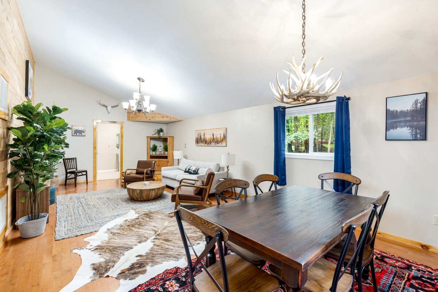 Cozy Rental near Berkeley Springs with Lake Access and Hot Tub