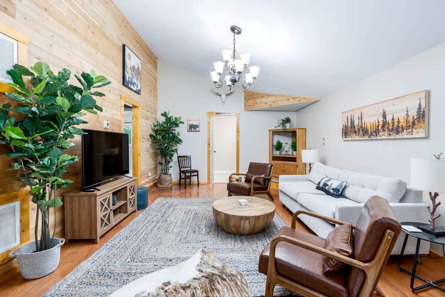 Cozy Rental near Berkeley Springs with Lake Access and Hot Tub