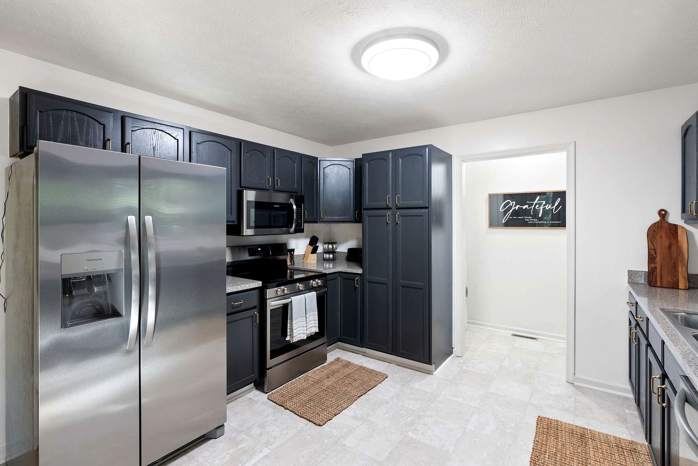 Newly Updated Vacation Home with Hot Tub & Fire Pit Near Bryce Resort, Mount Jackson VA