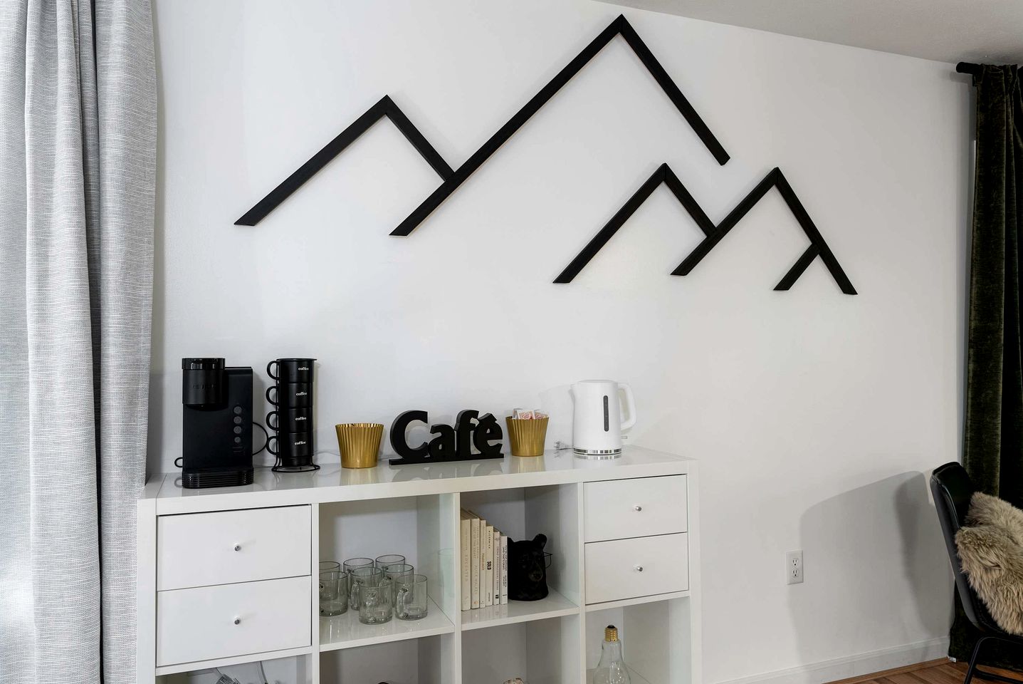 Newly Updated Vacation Home with Hot Tub & Fire Pit Near Bryce Resort, Mount Jackson VA