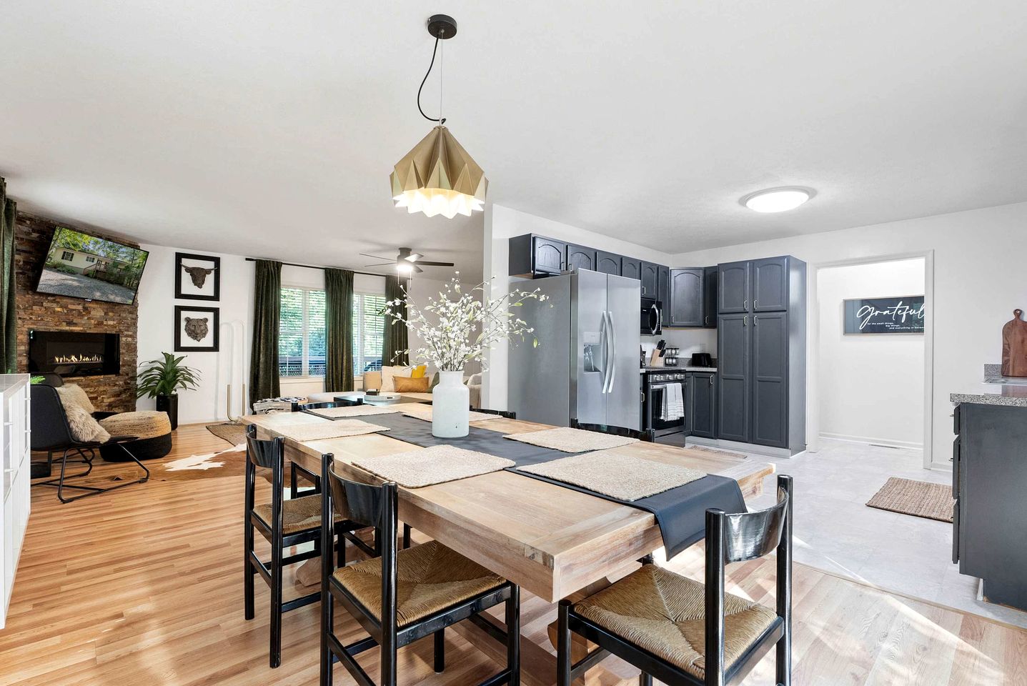 Newly Updated Vacation Home with Hot Tub & Fire Pit Near Bryce Resort, Mount Jackson VA