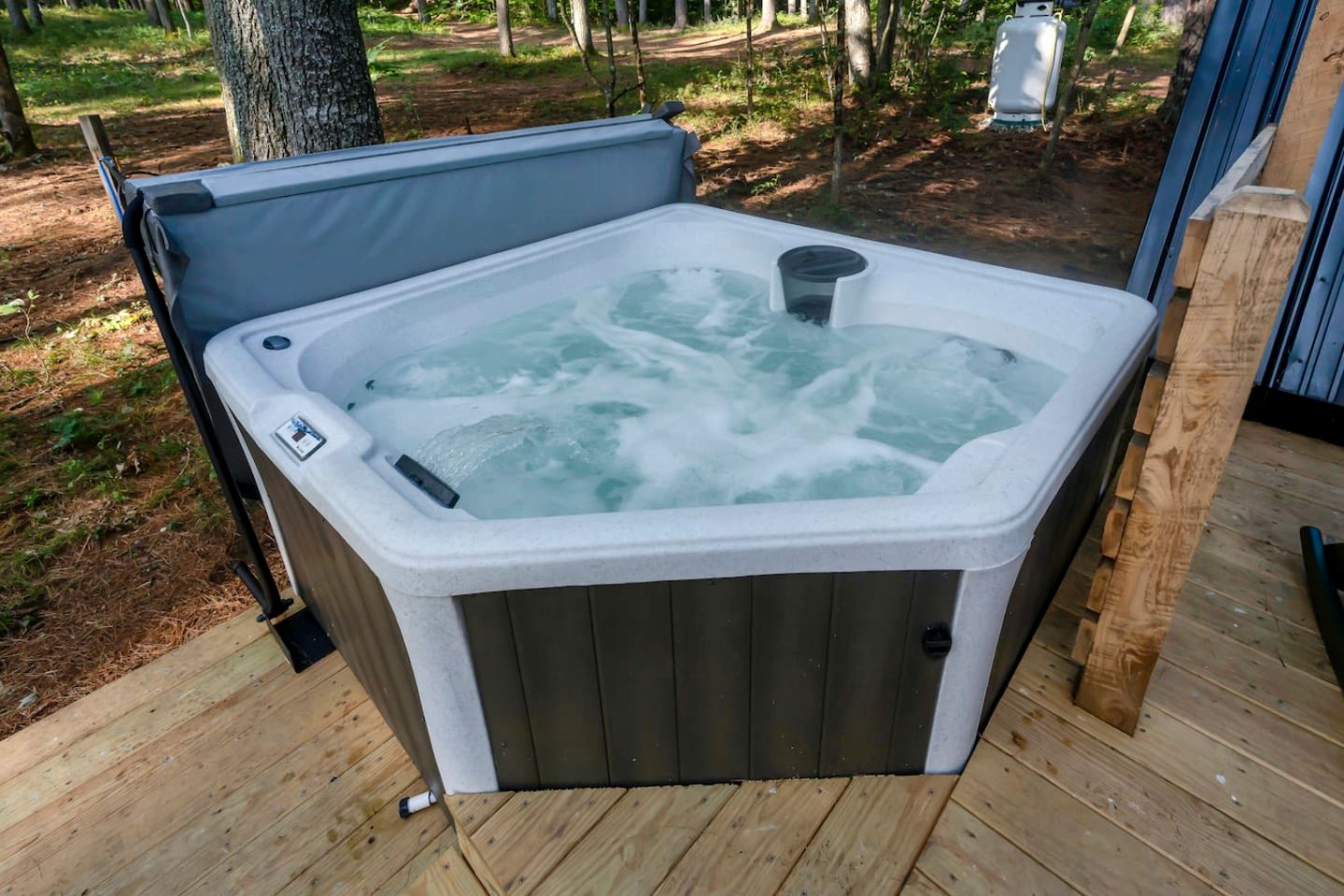 Cozy Romantic A-Frame Escape with Hot Tub in Oxford, Maine