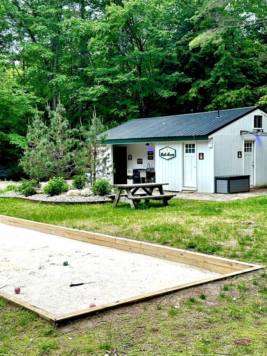 Cabins (United States of America, Freeport, Maine)