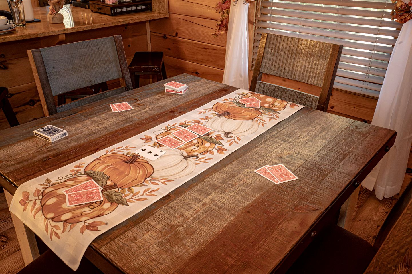 Cozy Rustic Cabin for a Smoky Mountain Getaway in Pigeon Forge, Tennessee