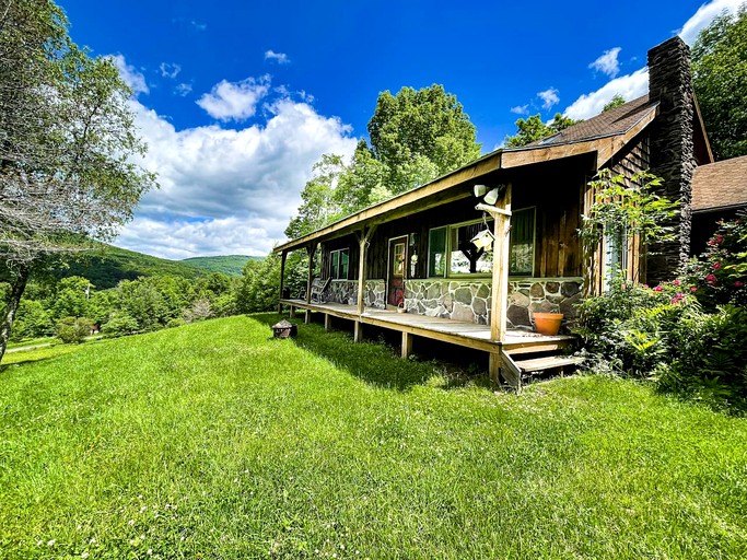 Cabins (United States of America, Denver, New York)