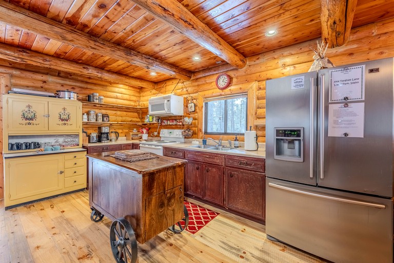 Cabins (United States of America, Island Park, Idaho)