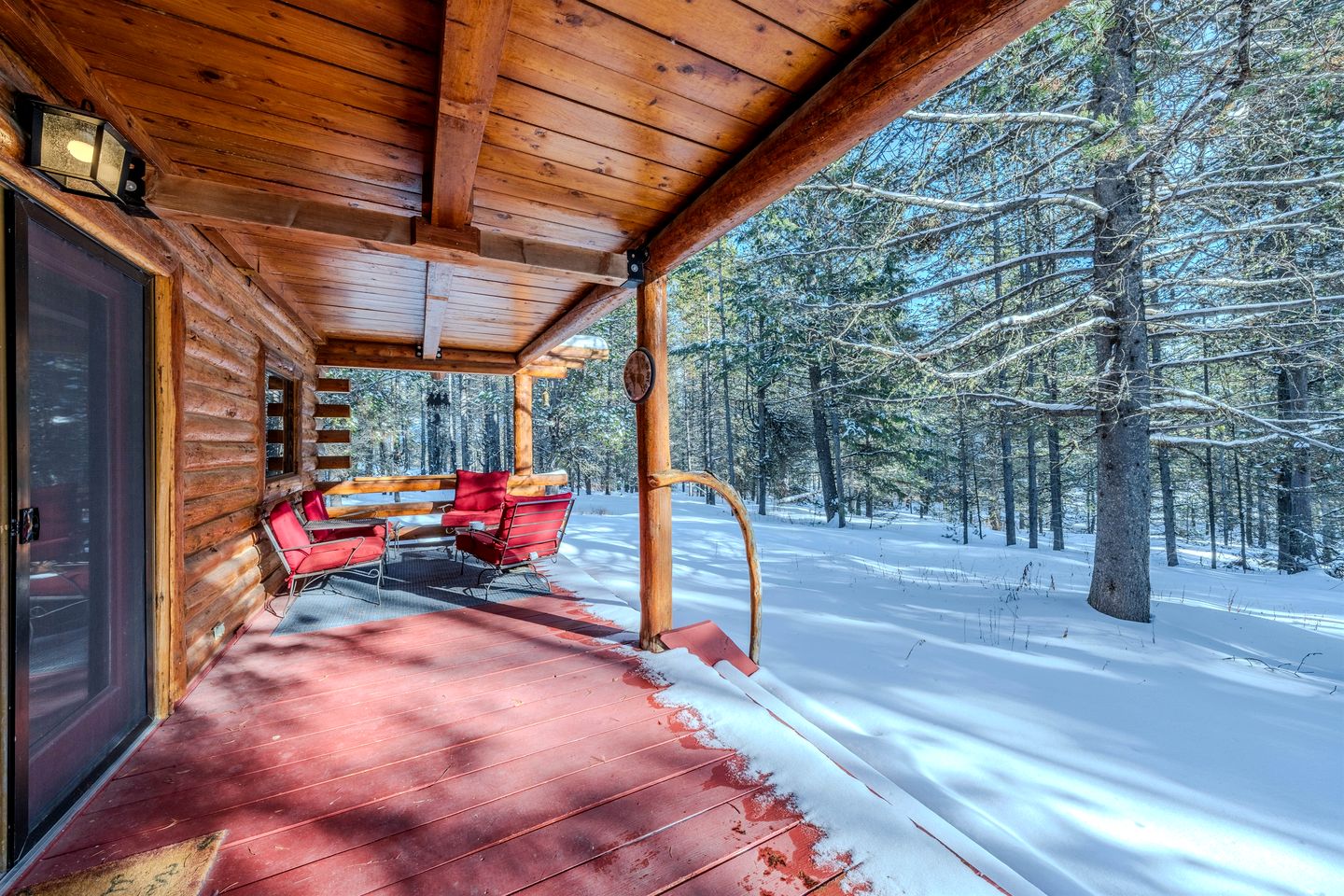 Cozy Rustic Log Cabin with Trails & Wildlife Near Yellowstone, Island Park Idaho