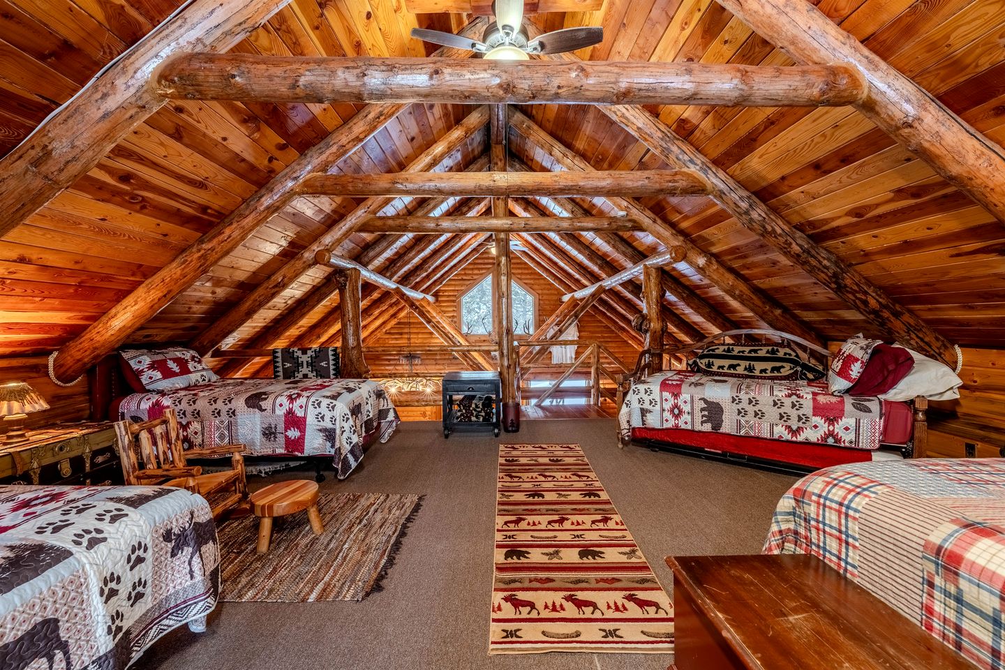 Cozy Rustic Log Cabin with Trails & Wildlife Near Yellowstone, Island Park Idaho
