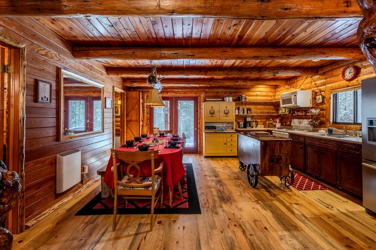 Cabins (United States of America, Island Park, Idaho)