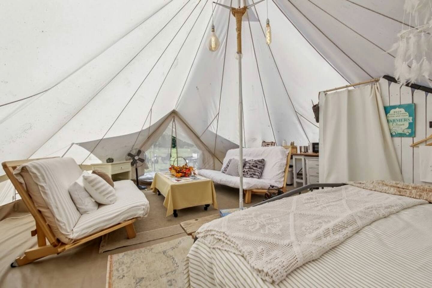 Cozy Safari Tent with Barbecue and Fire Pit in Mount Jackson, Virginia