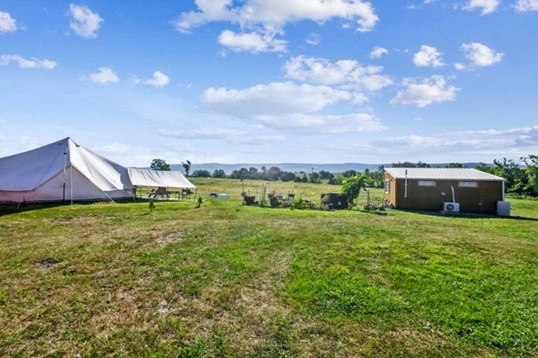 Safari Tents (United States of America, Mount Jackson, Virginia)