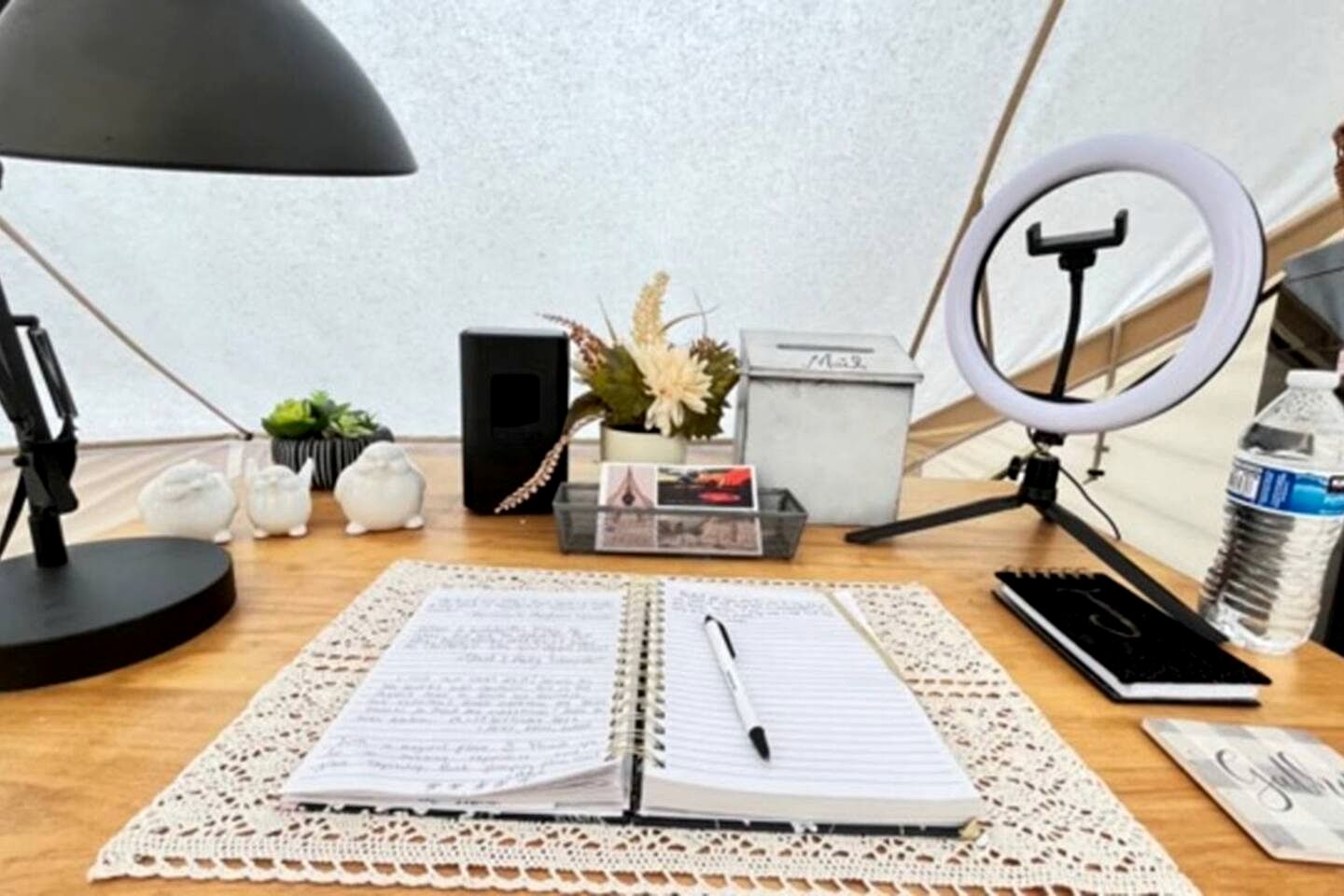 Cozy Safari Tent with Barbecue and Fire Pit in Mount Jackson, Virginia