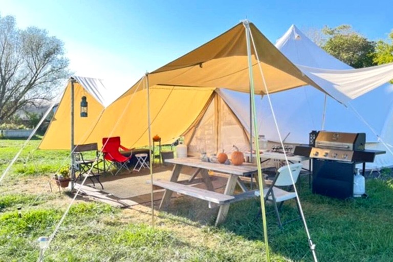 Safari Tents (United States of America, Mount Jackson, Virginia)