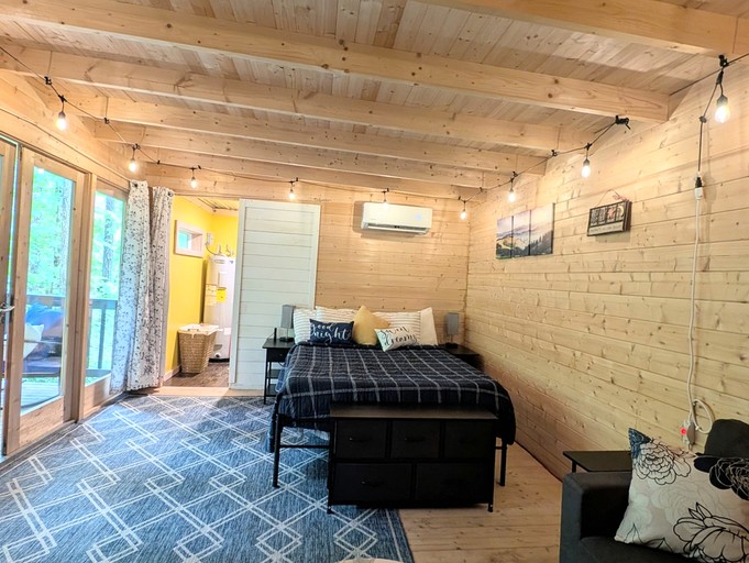 Cabins (United States of America, Coalmont, Tennessee)