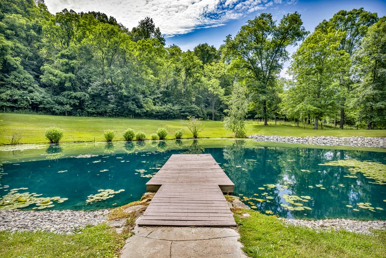 Cabins (United States of America, Sarahsville, Ohio)
