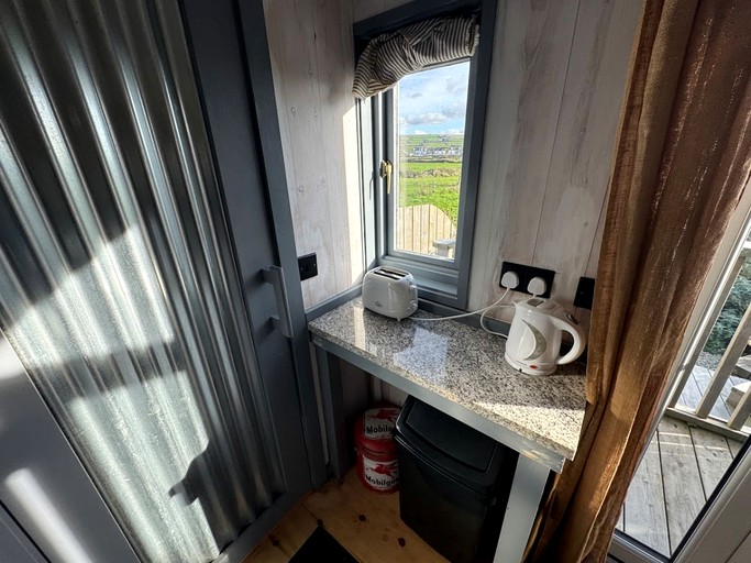 Huts (United Kingdom, Tregatta, England)