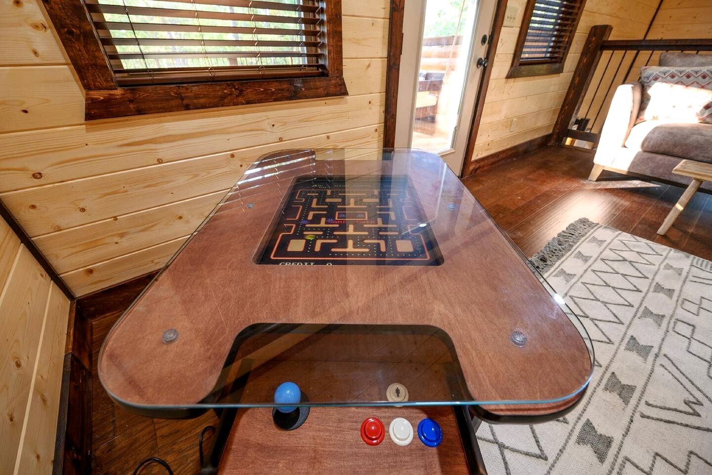 Cozy Secluded Cabin with Hot Tub in Broken Bow, Oklahoma