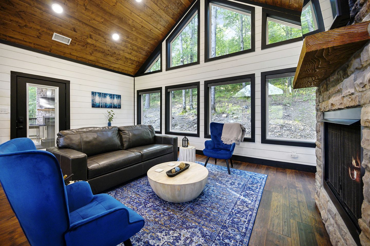 Cozy Secluded Couples Cabin in Broken Bow, Oklahoma