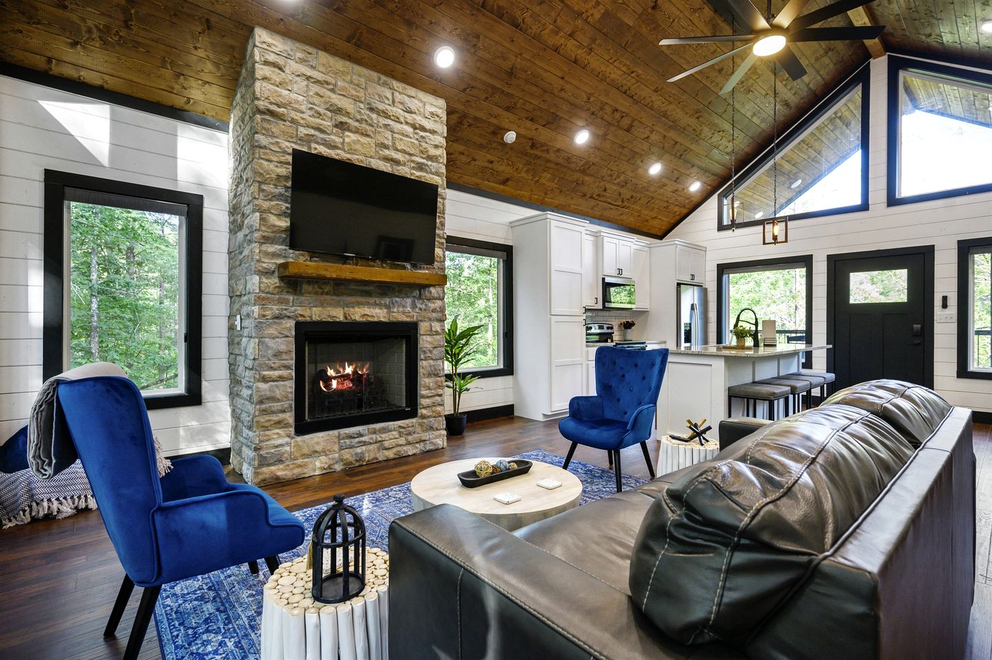 Cozy Secluded Couples Cabin in Broken Bow, Oklahoma
