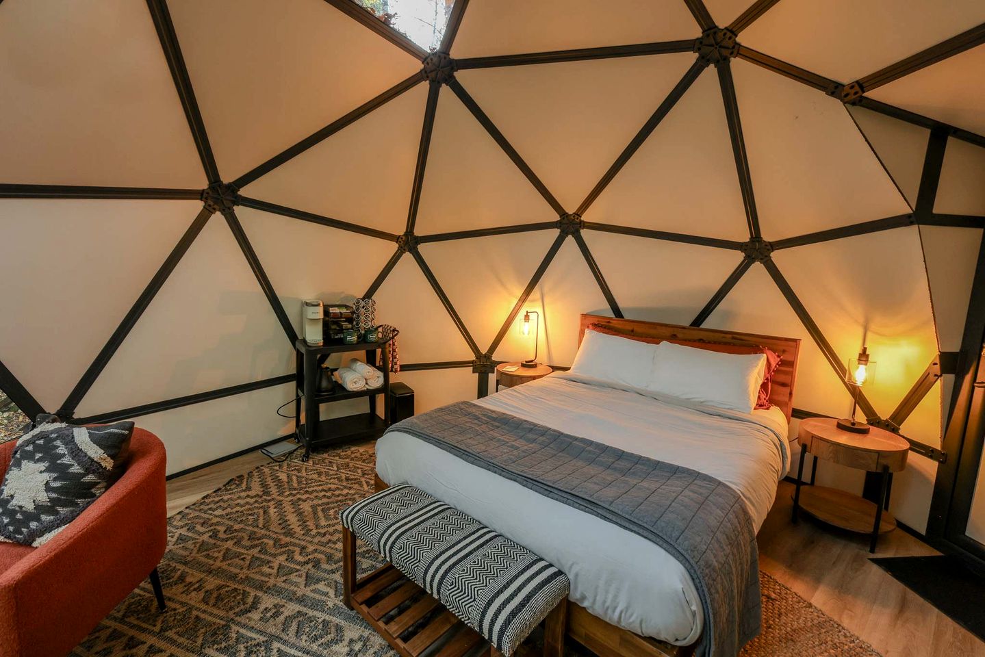 Cozy Dome with Stunning Surroundings in Freeport, Maine