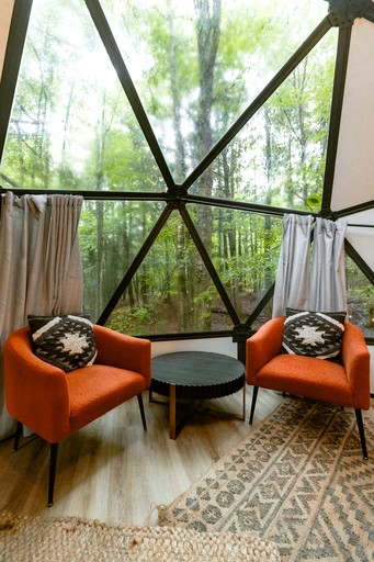 Domes (United States of America, Freeport, Maine)