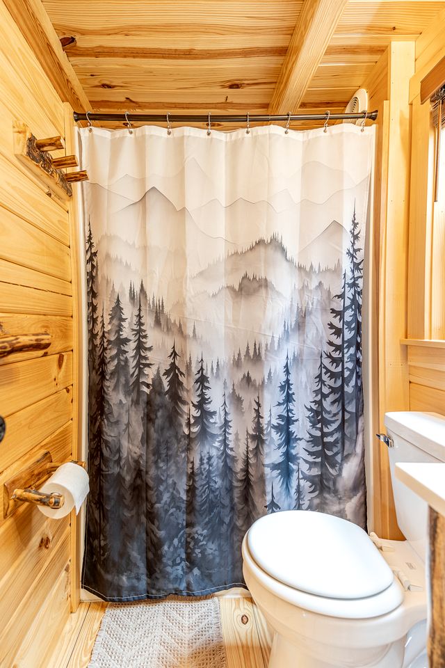 Cozy Stargazing Cabin with Hot Tub near Red River Gorge in Estill County, Kentucky