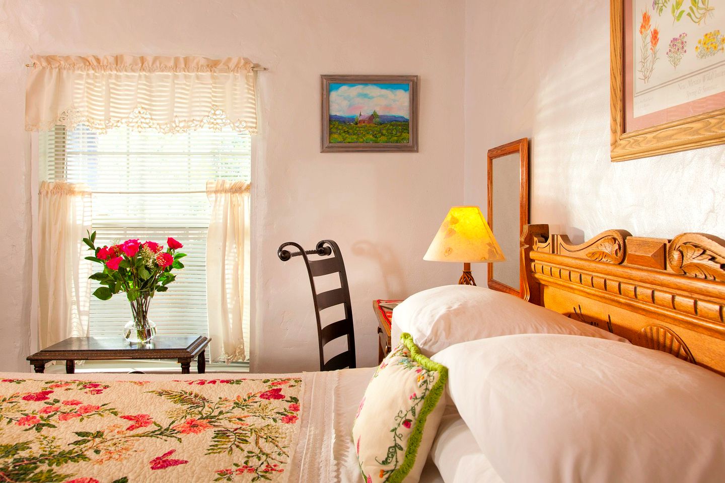 Cozy Suite in an Eco-Friendly Bed and Breakfast near Santa Fe, New Mexico