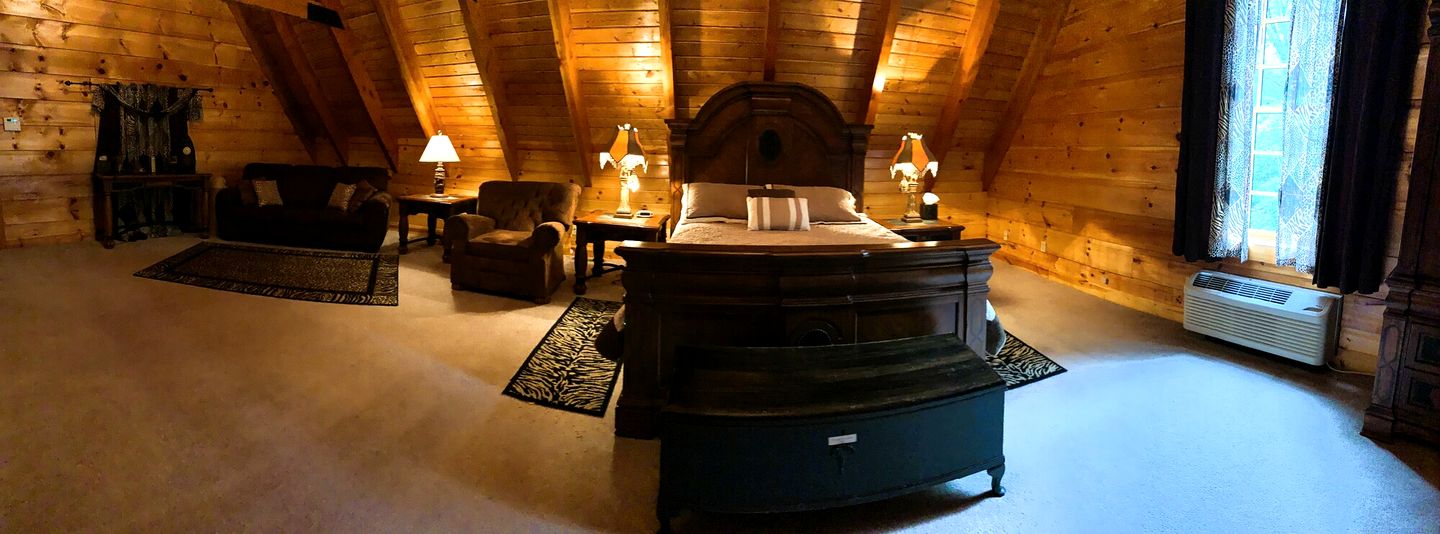 Cozy Suite Perfect for a Romantic Getaway in West Virginia