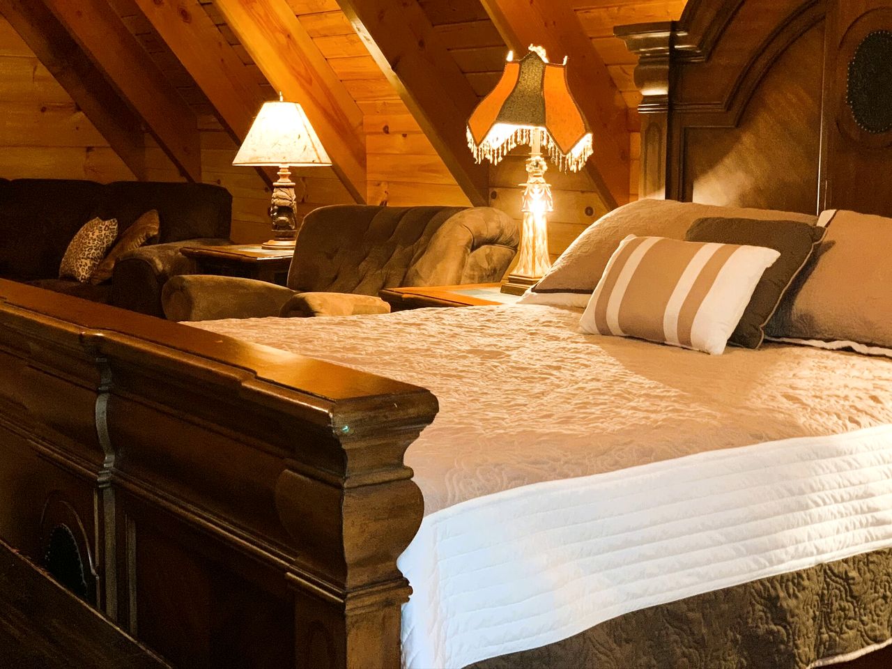 Cozy Suite Perfect for a Romantic Getaway in West Virginia